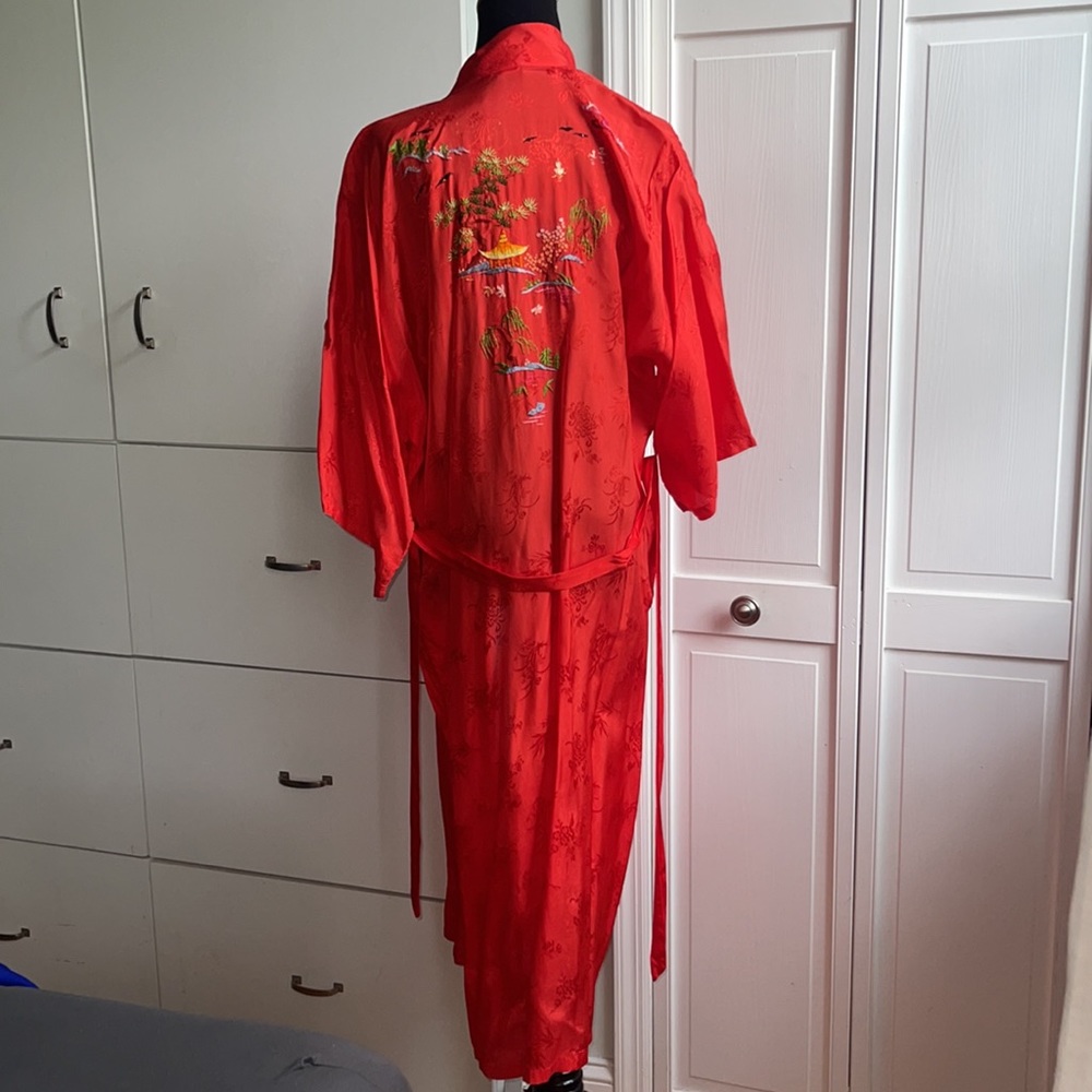 Red Tree silk type Kimono